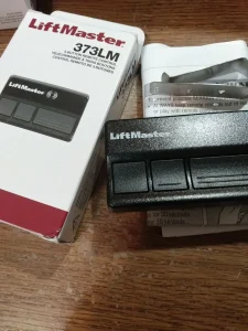 Control Remoto LiftMaster 373LM de 3 Botones