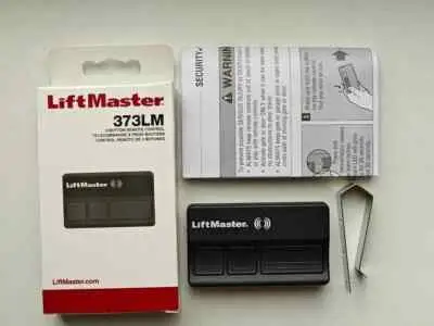 Control Remoto LiftMaster 373LM de 3 Botones