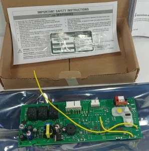 Receptor 050ACTBMC de LiftMaster – Tarjeta lógica WiFi con Bluetooth para motores de garaje AC